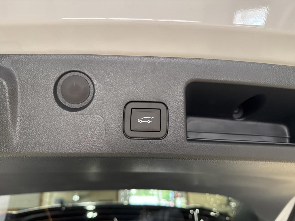 new 2025 Chevrolet Equinox car, priced at $34,145
