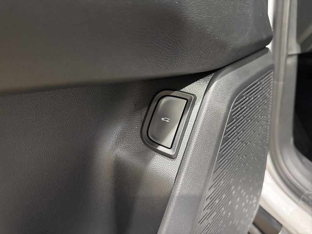 new 2025 Chevrolet Equinox car, priced at $34,145