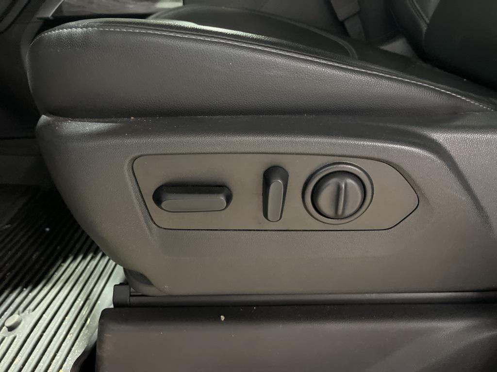 used 2020 Chevrolet Silverado 1500 car, priced at $43,995