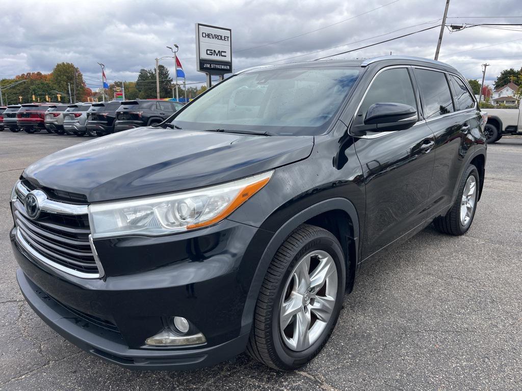used 2015 Toyota Highlander car, priced at $20,822