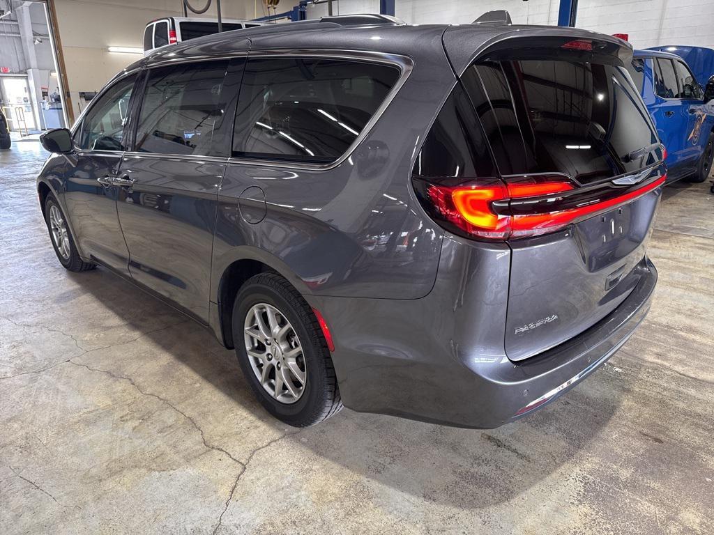 used 2021 Chrysler Pacifica car, priced at $15,966