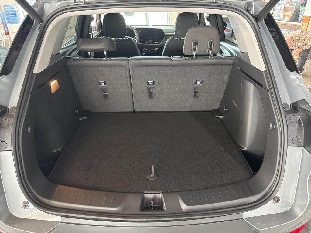 new 2025 Chevrolet TrailBlazer car, priced at $31,720