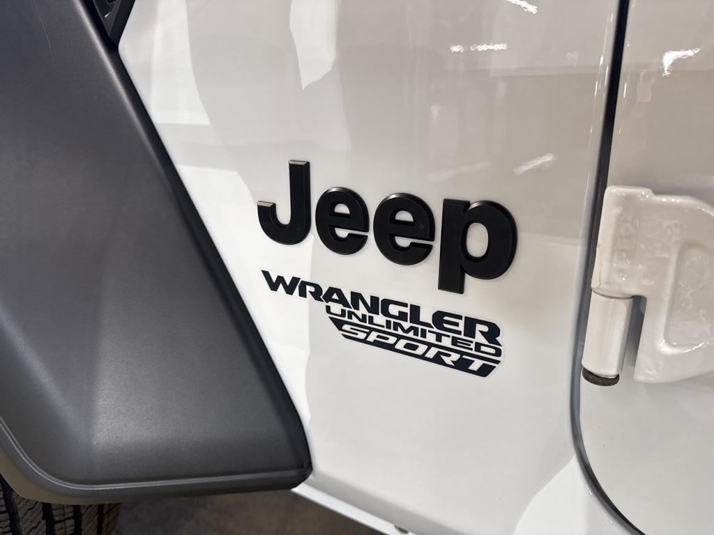 used 2021 Jeep Wrangler Unlimited car, priced at $31,797