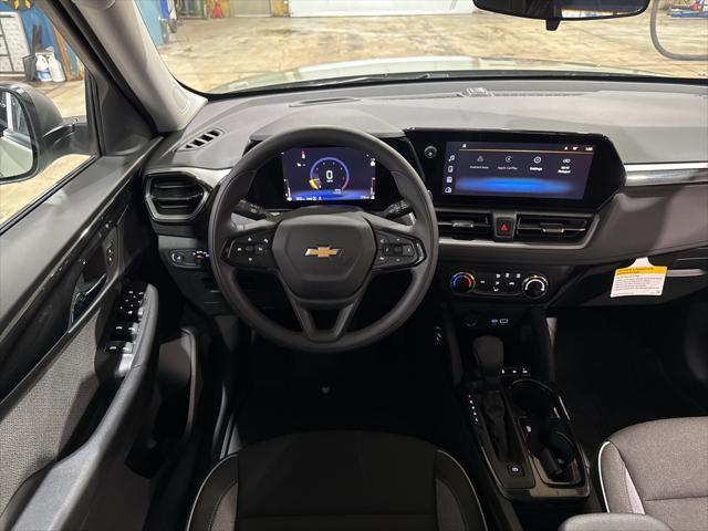 new 2025 Chevrolet TrailBlazer car, priced at $28,030