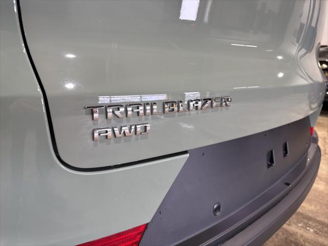 new 2025 Chevrolet TrailBlazer car, priced at $28,030