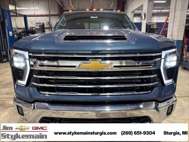 new 2025 Chevrolet Silverado 3500 car, priced at $81,895