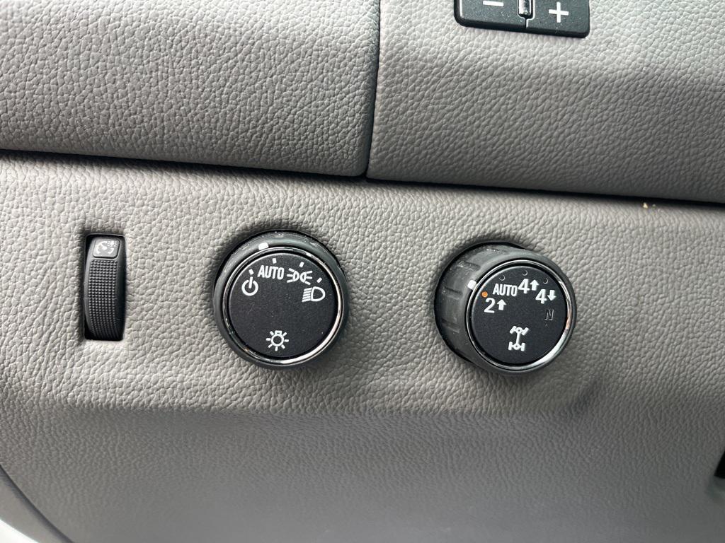 used 2022 GMC Canyon car, priced at $27,000