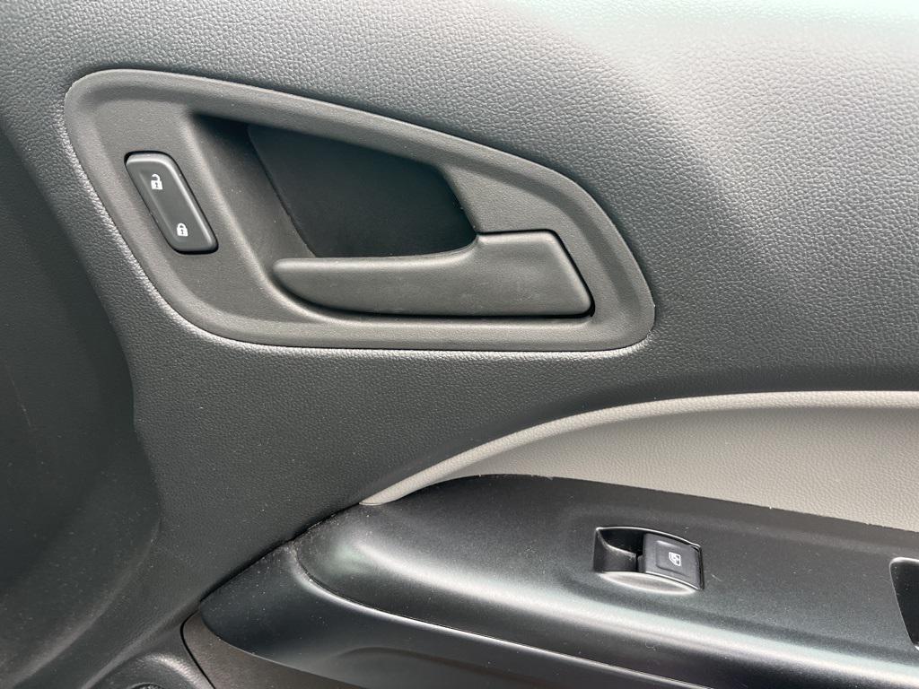 used 2022 GMC Canyon car, priced at $27,000