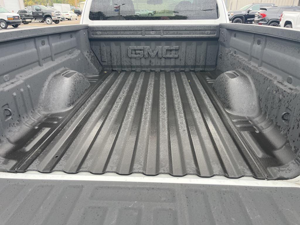 used 2022 GMC Canyon car, priced at $27,000