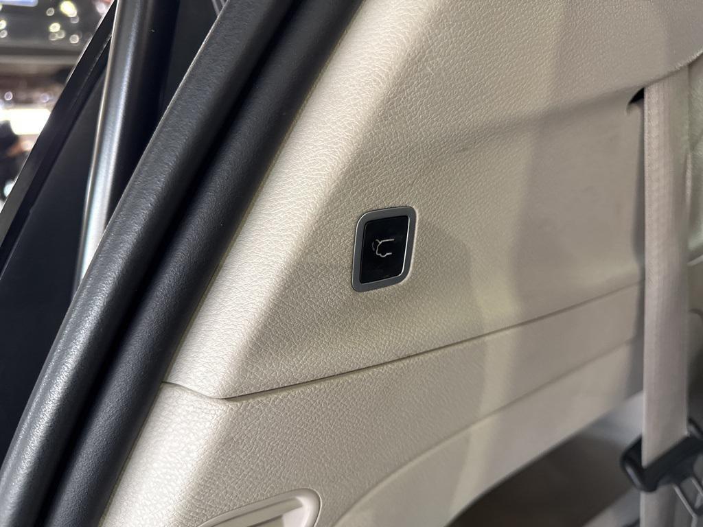 used 2017 Chrysler Pacifica car, priced at $15,989