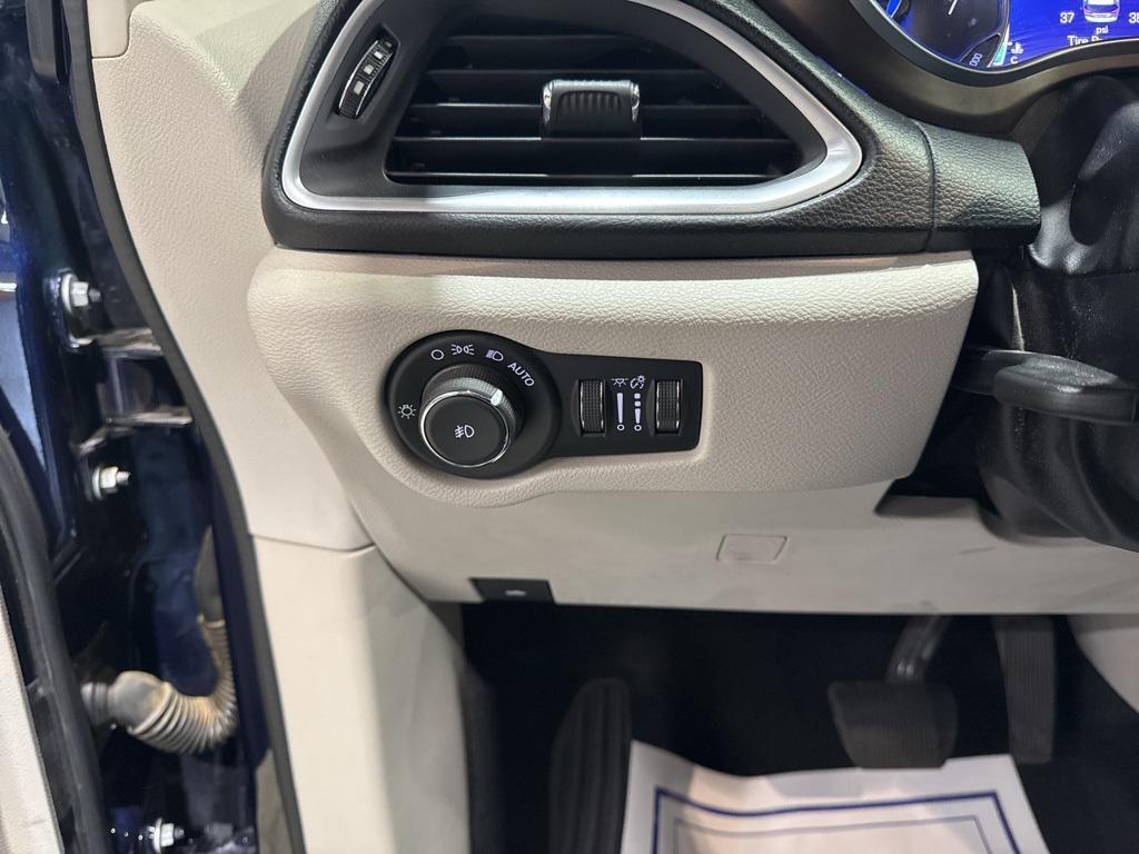 used 2017 Chrysler Pacifica car, priced at $15,989