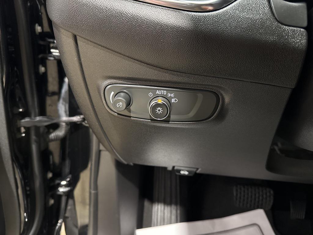used 2022 Chevrolet Equinox car, priced at $21,798