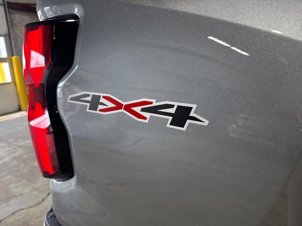 new 2025 Chevrolet Colorado car, priced at $43,935