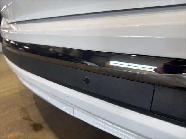used 2022 Chevrolet Equinox car, priced at $18,000
