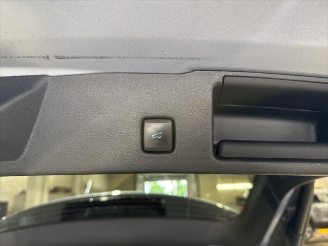 used 2022 Ford Escape car, priced at $17,994