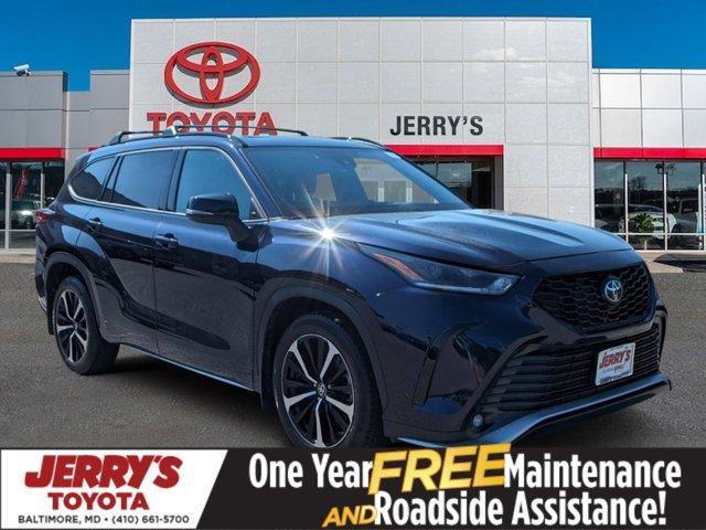 used 2021 Toyota Highlander car, priced at $38,638