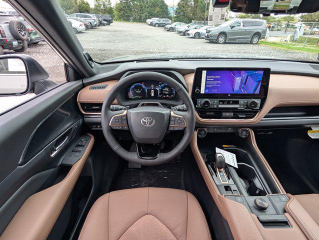 new 2025 Toyota Grand Highlander Hybrid car, priced at $66,845