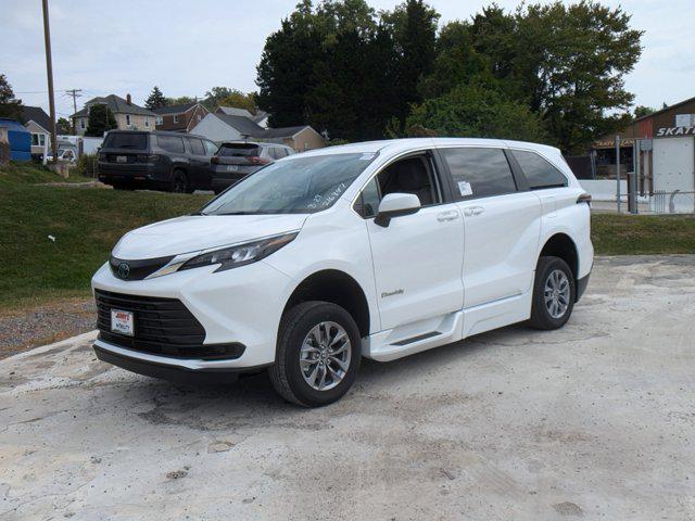 used 2024 Toyota Sienna car, priced at $72,988