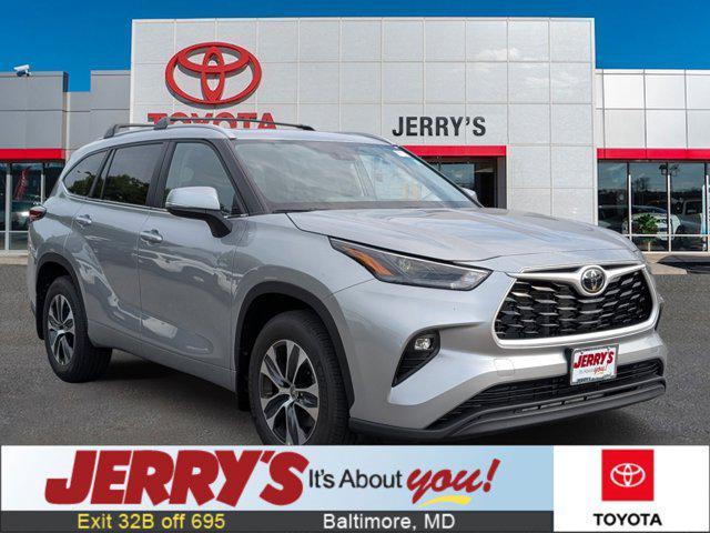 new 2025 Toyota Highlander car, priced at $48,278
