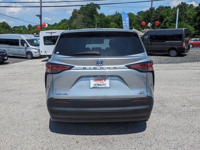 used 2022 Toyota Sienna car, priced at $67,149