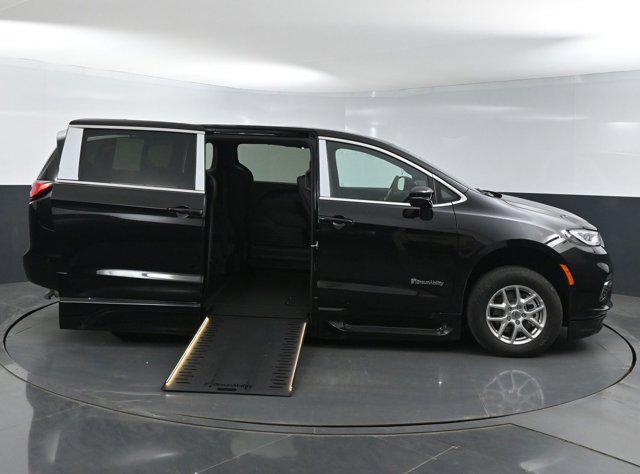 used 2025 Chrysler Pacifica car, priced at $91,149