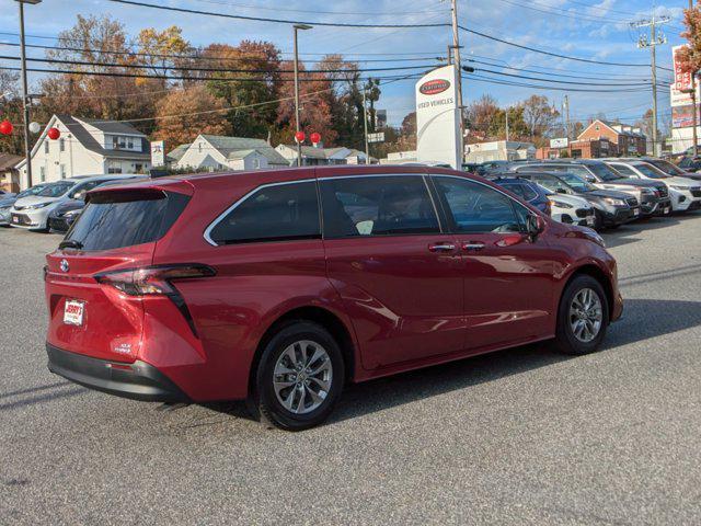 used 2023 Toyota Sienna car, priced at $46,777