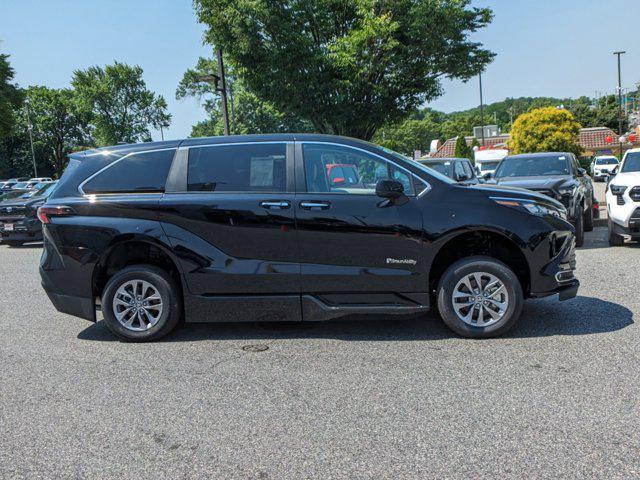 used 2024 Toyota Sienna car, priced at $75,622