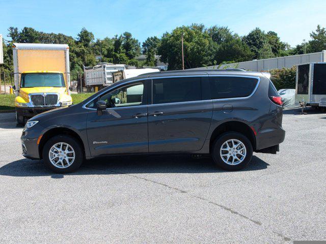 used 2022 Chrysler Pacifica car, priced at $46,722