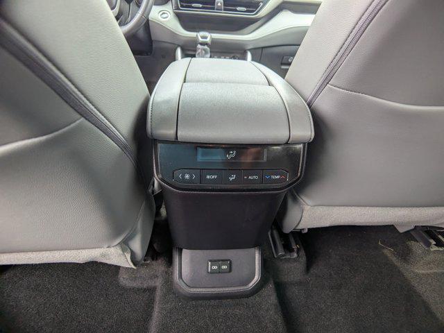 used 2024 Toyota Highlander car, priced at $40,977