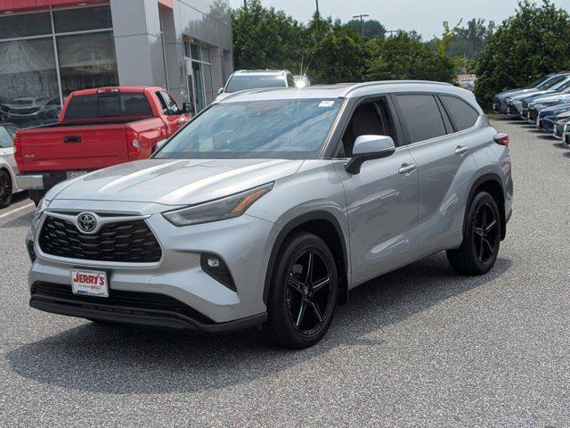 used 2024 Toyota Highlander car, priced at $40,977