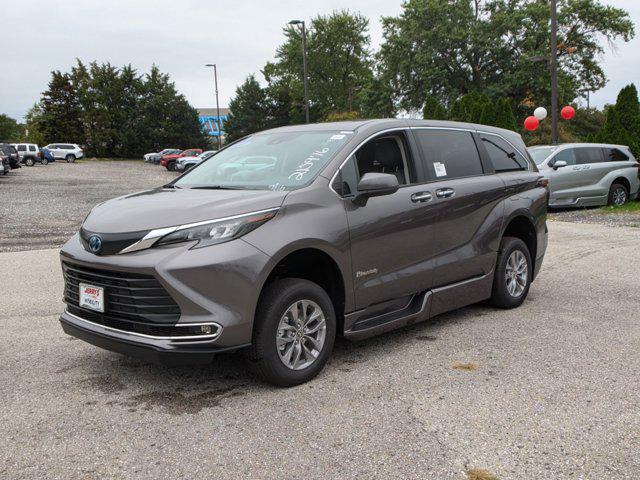 used 2024 Toyota Sienna car, priced at $86,868