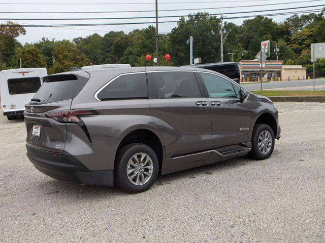 used 2024 Toyota Sienna car, priced at $86,868