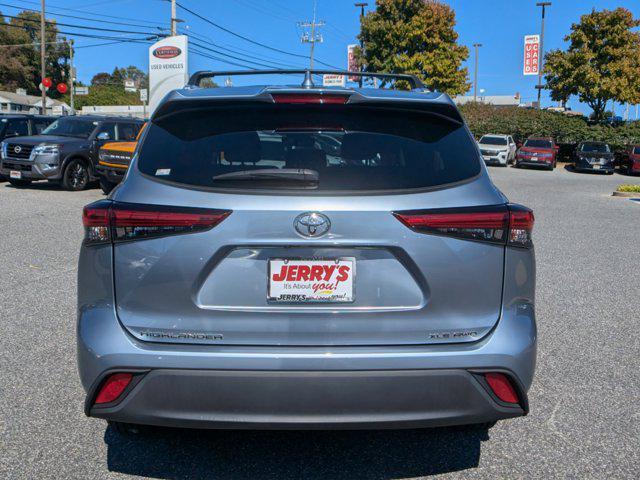 used 2021 Toyota Highlander car, priced at $33,488