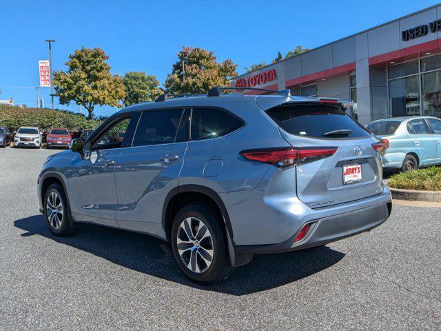 used 2021 Toyota Highlander car, priced at $33,488