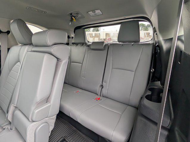 new 2025 Toyota Highlander car, priced at $50,051