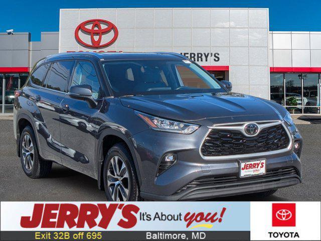 used 2020 Toyota Highlander car, priced at $29,777