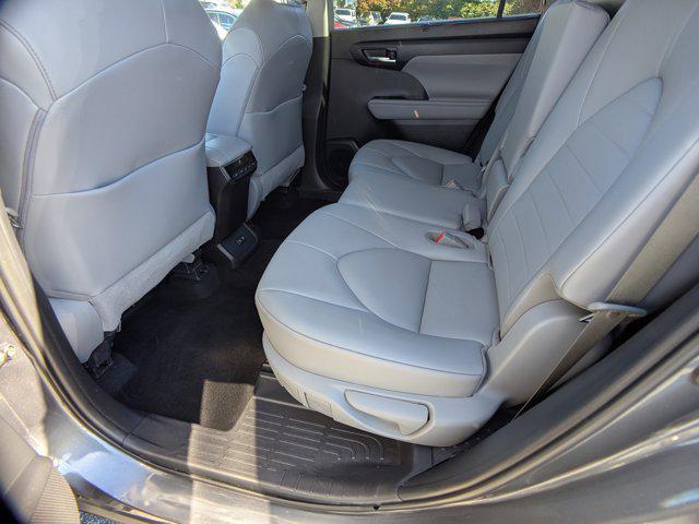used 2020 Toyota Highlander car, priced at $29,777