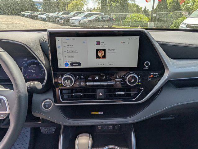 new 2025 Toyota Highlander Hybrid car, priced at $56,977