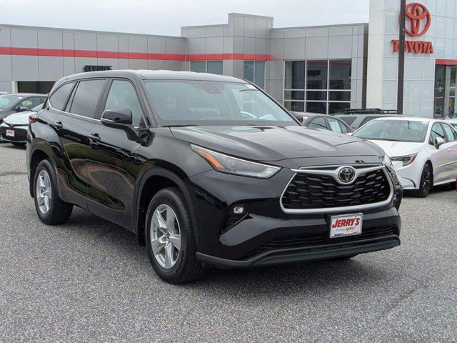 used 2024 Toyota Highlander car, priced at $40,777