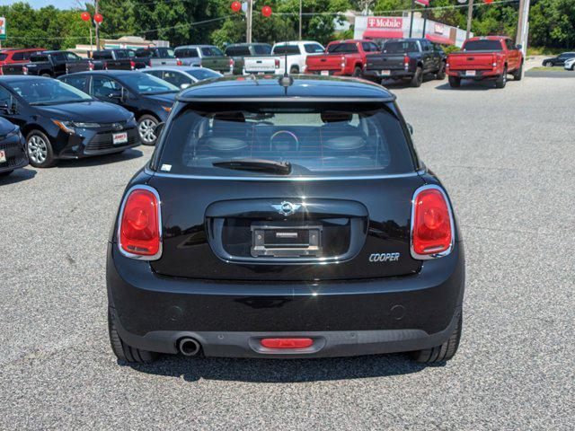 used 2018 MINI Hardtop car, priced at $16,977