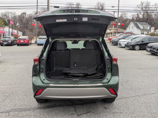 used 2023 Toyota Highlander Hybrid car, priced at $52,988