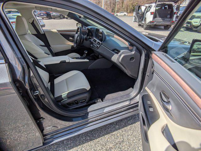 used 2025 Lexus ES 350 car, priced at $48,277