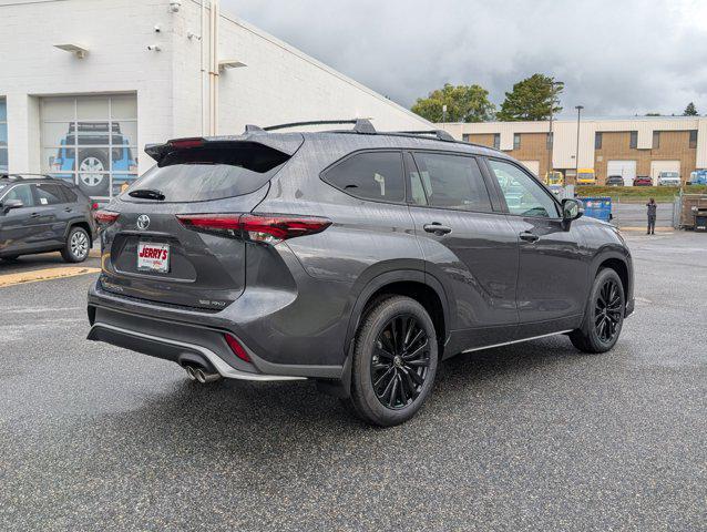 new 2025 Toyota Highlander car, priced at $51,663