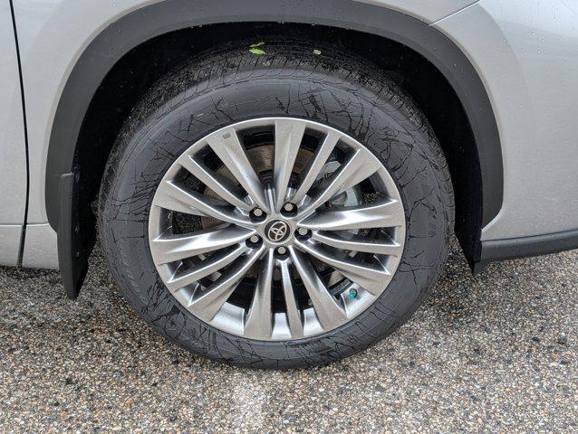 new 2025 Toyota Highlander Hybrid car, priced at $56,493
