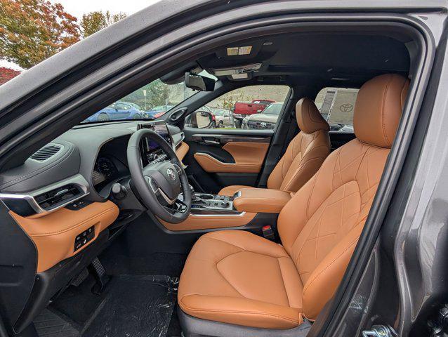 new 2025 Toyota Highlander car, priced at $55,807