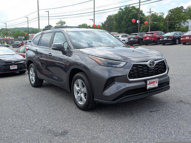 used 2023 Toyota Highlander car, priced at $36,988