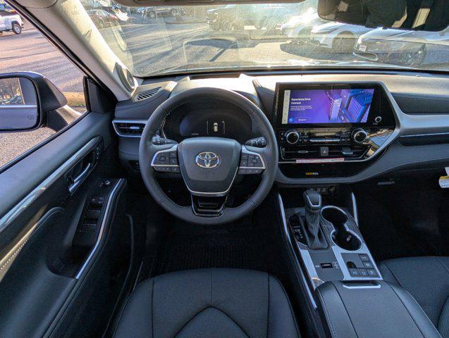 new 2025 Toyota Highlander Hybrid car, priced at $56,352