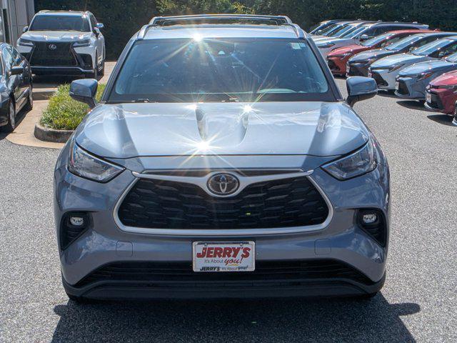 used 2020 Toyota Highlander car, priced at $31,977
