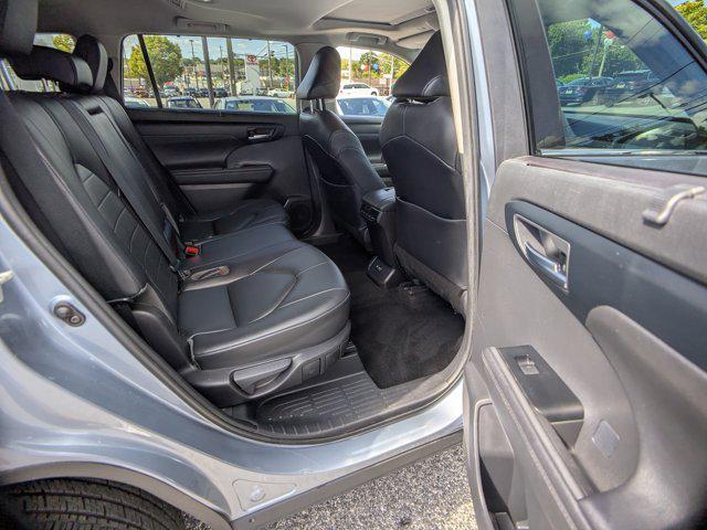used 2020 Toyota Highlander car, priced at $31,977