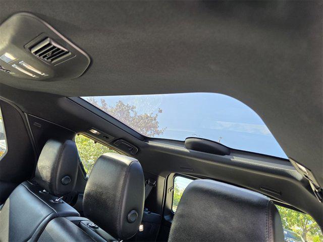 used 2020 Land Rover Discovery car, priced at $25,191